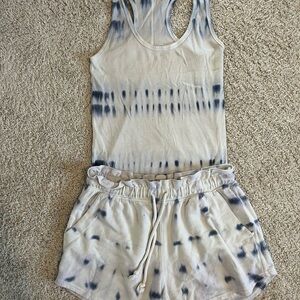 Universal Thread Size S Blue Tie-Dye Set
